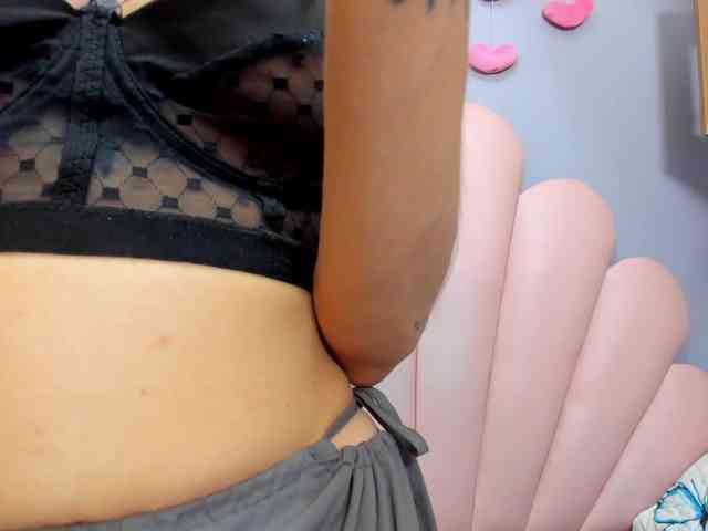 LUCY_MILLER webcam