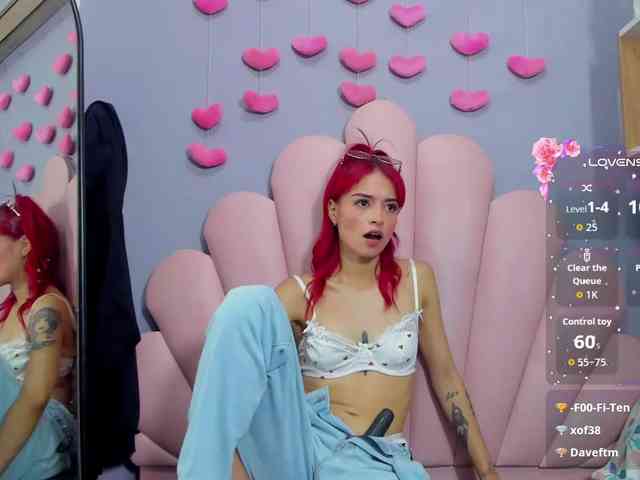 LUCY_MILLER webcam