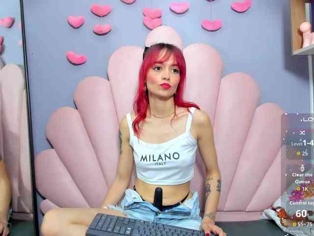 LUCY_MILLER webcam
