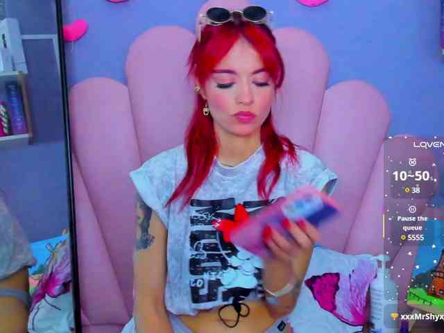 LUCY_MILLER webcam