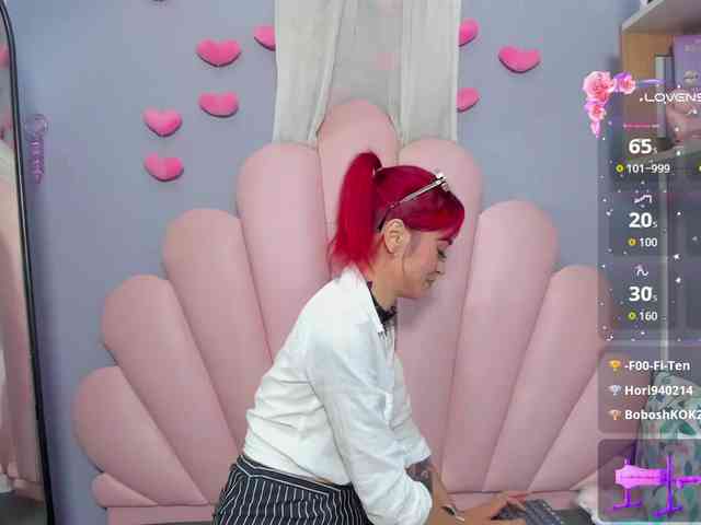 LUCY_MILLER webcam