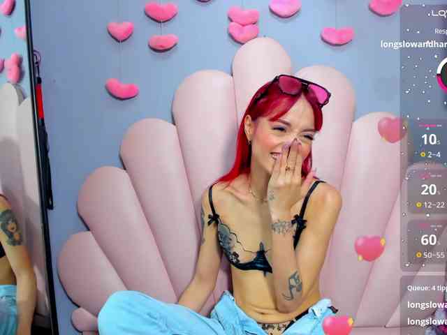 LUCY_MILLER webcam
