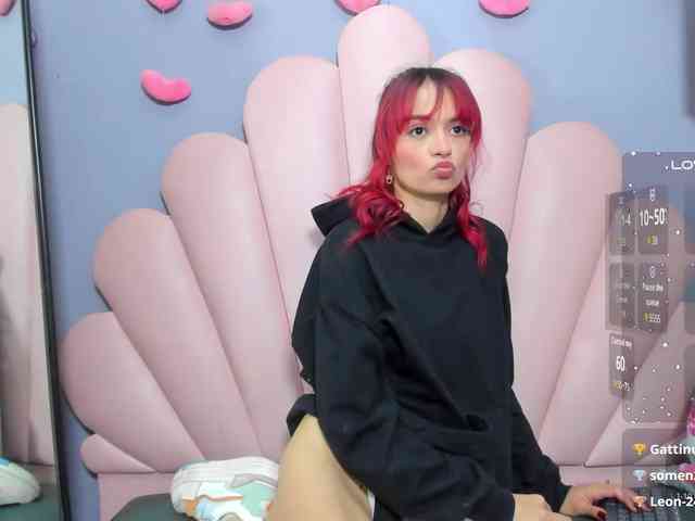 LUCY_MILLER webcam
