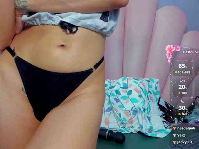 LUCY_MILLER webcam