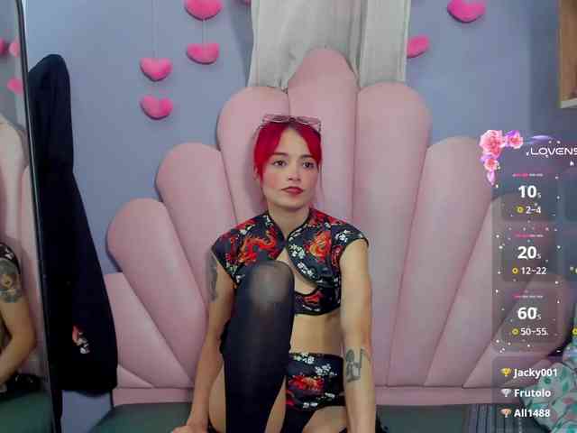 LUCY_MILLER webcam