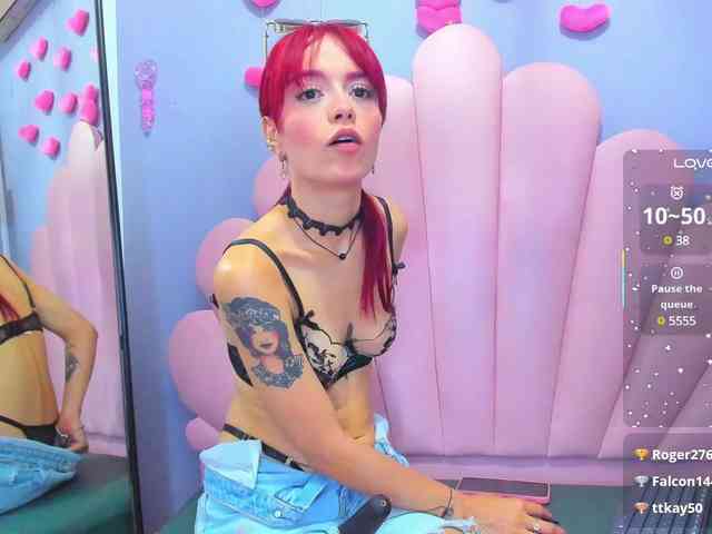 LUCY_MILLER webcam