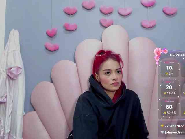 LUCY_MILLER webcam
