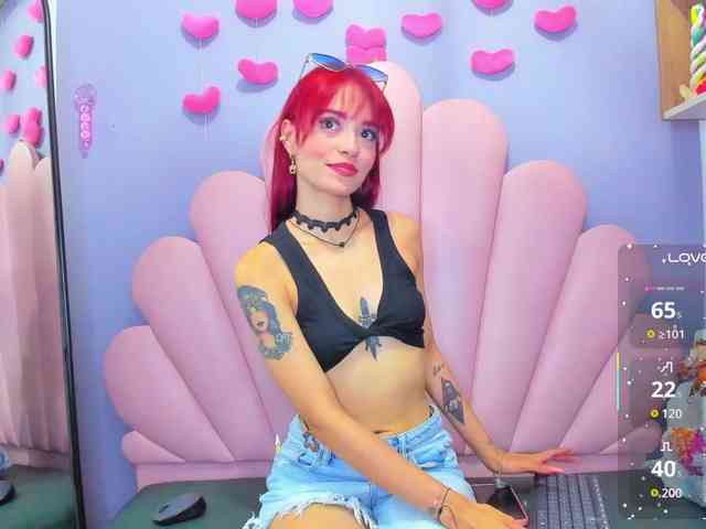 LUCY_MILLER webcam