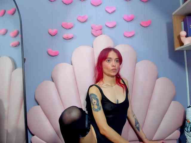 LUCYMILLER Live Webcam on BongaCams