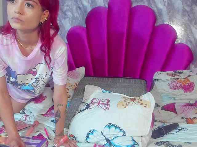 LUCY_MILLER webcam