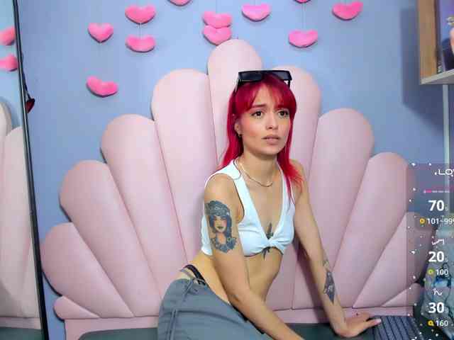 LUCY_MILLER webcam