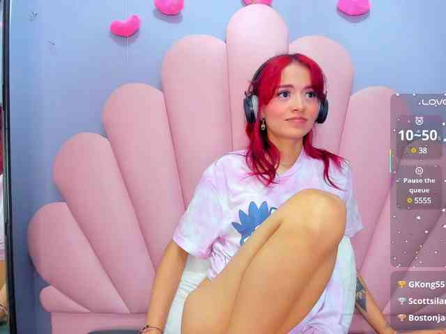 LUCY_MILLER webcam