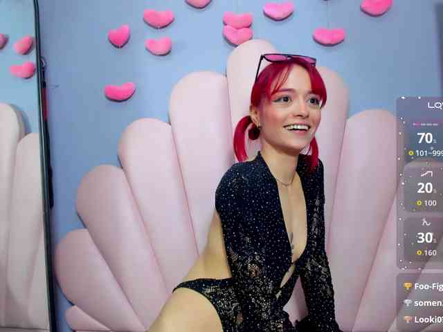 LUCY_MILLER webcam