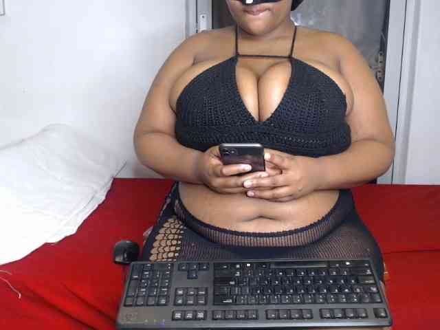 SpittingMermaid webcam