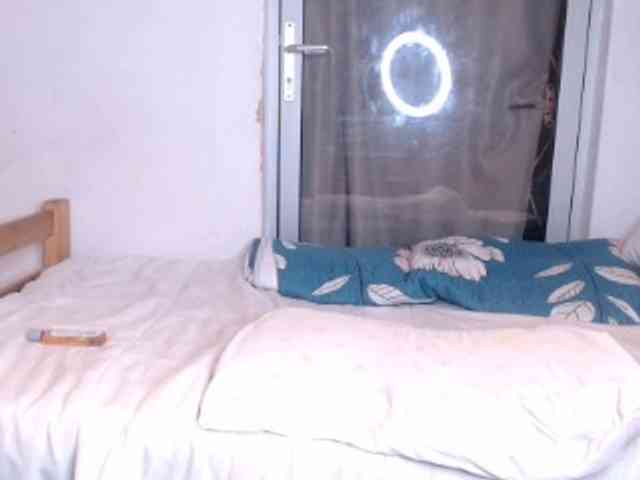 SpittingMermaid webcam