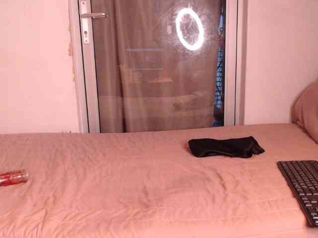 SpittingMermaid webcam