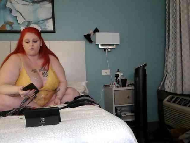 MysticLynn420 webcam