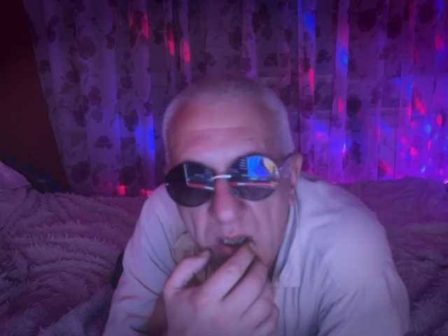 StellarTeam's BongaCams show and profile