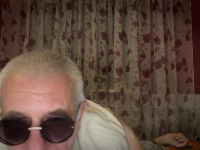 StellarTeam's BongaCams show and profile