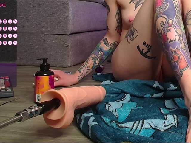 ArinaTheKink's BongaCams show and profile