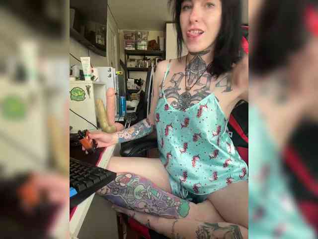 ArinaTheKink webcam