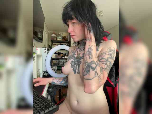 ArinaTheKink webcam