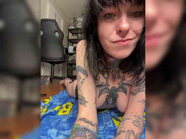 ArinaTheKink webcam