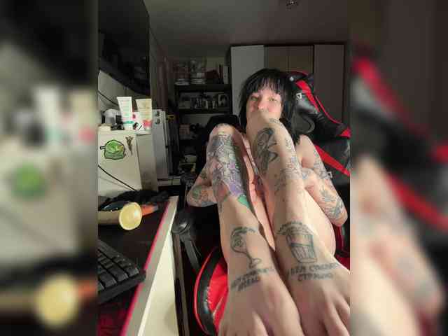 ArinaTheKink webcam