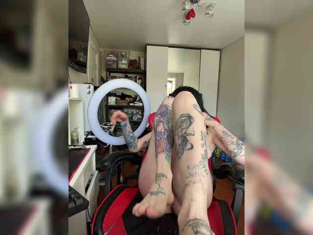 ArinaTheKink webcam