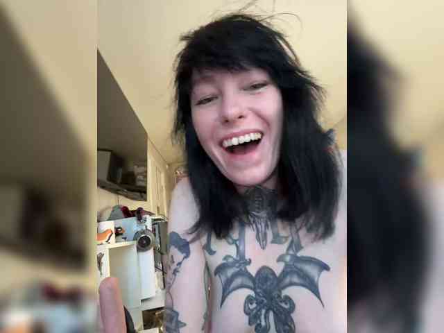 ArinaTheKink webcam