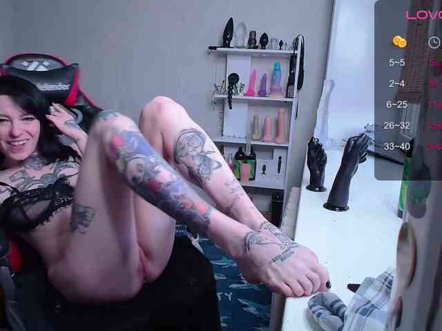 ArinaTheKink webcam