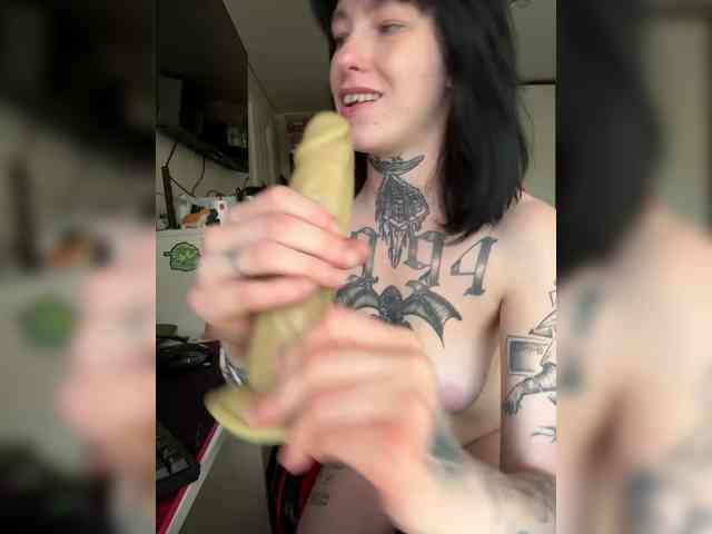 ArinaTheKink webcam