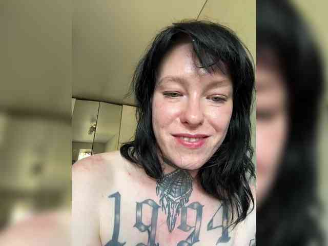 ArinaTheKink webcam