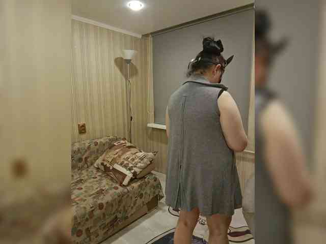 swwoman1 webcam