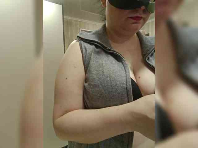 swwoman1 webcam