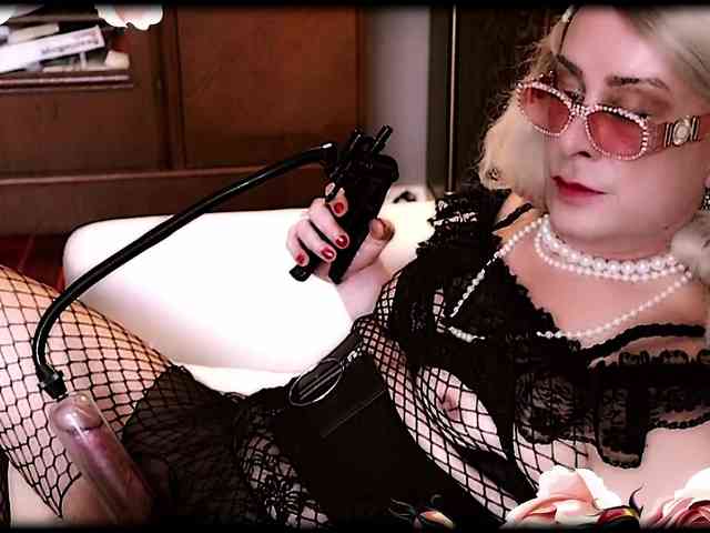 MandyLine1 Live Webcam on BongaCams