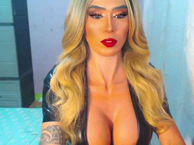 Lustscarlettex Live Webcam on BongaCams