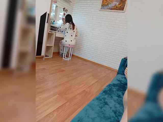 Niki233221 webcam