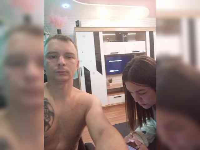 Niki233221 webcam