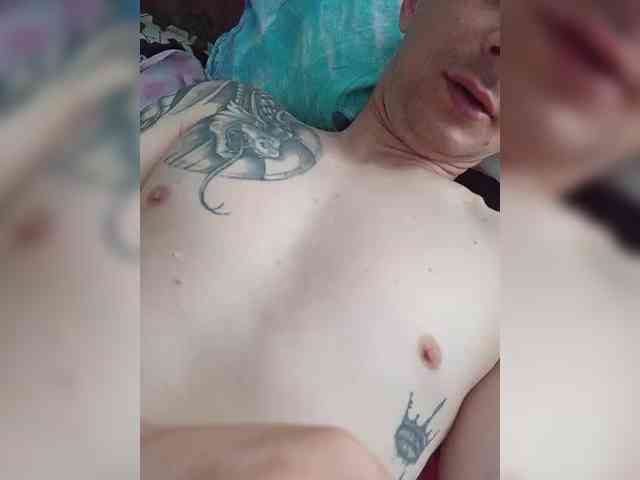 Niki233221 webcam