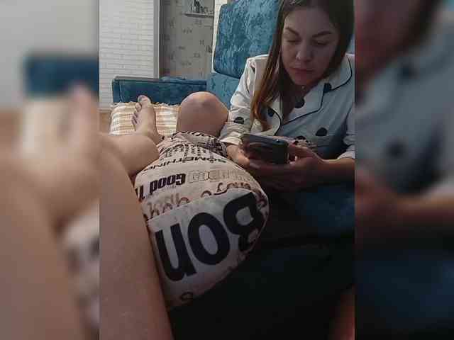 Niki233221 webcam
