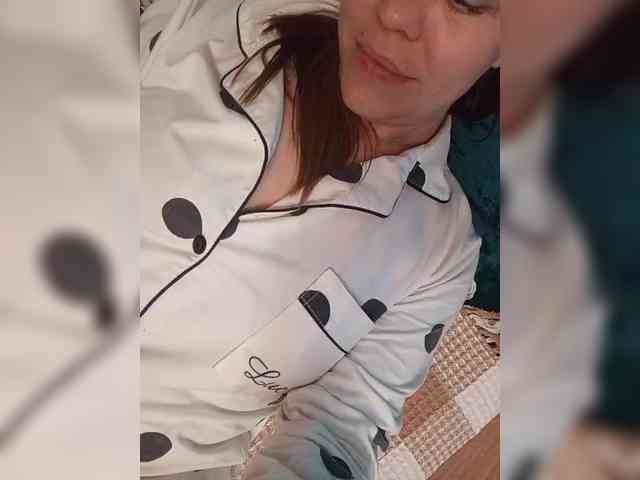 Niki233221 webcam