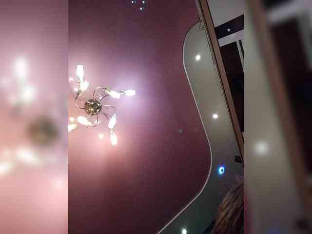 Niki233221 Niki233221