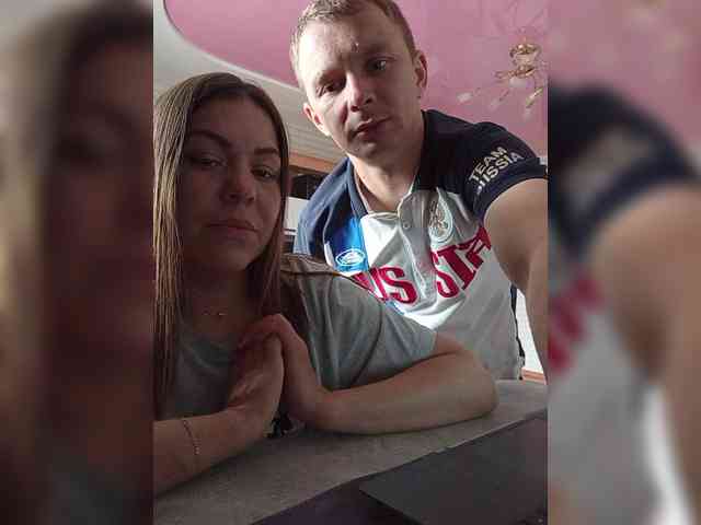 Niki233221 webcam