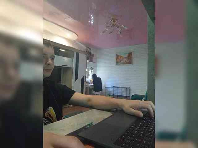 Niki233221 webcam
