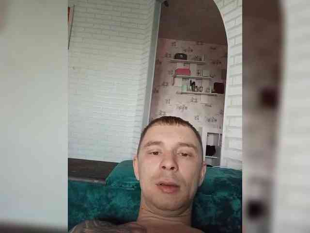 Niki233221 webcam