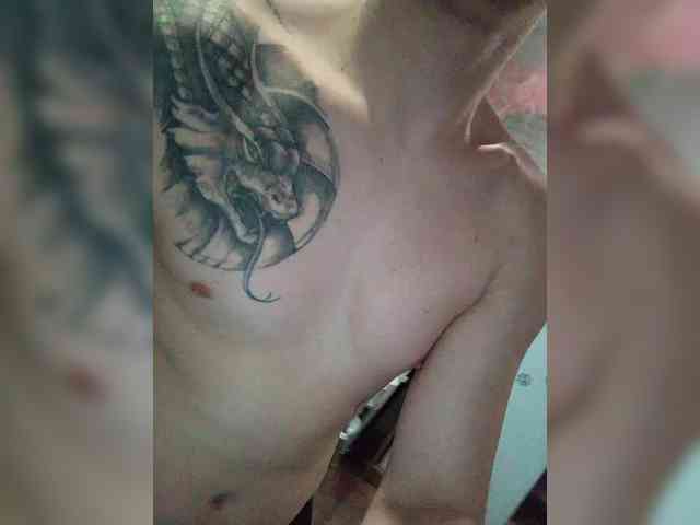 Niki233221 Niki233221