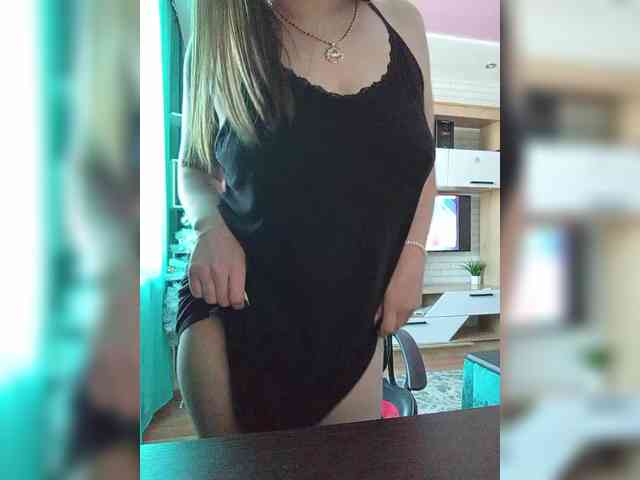 Niki233221 Niki233221