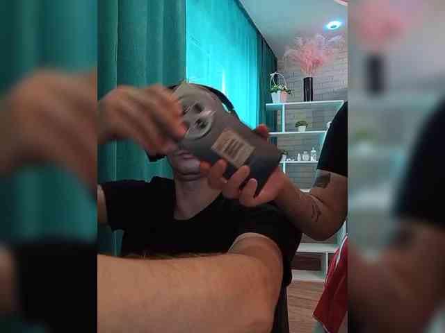 Niki233221 webcam