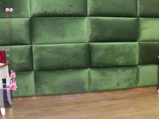 SelenSummer Porn Show